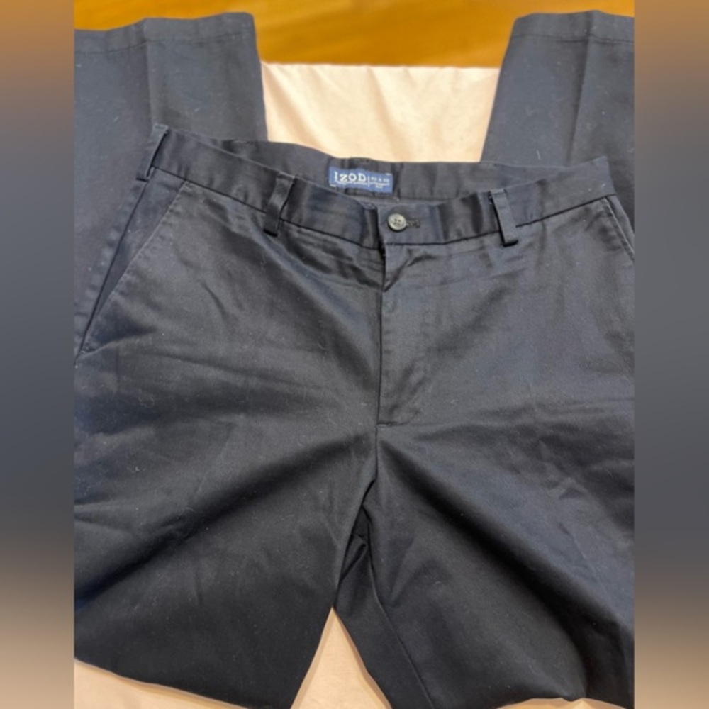 IZod straight fit black dress pants. 33/32